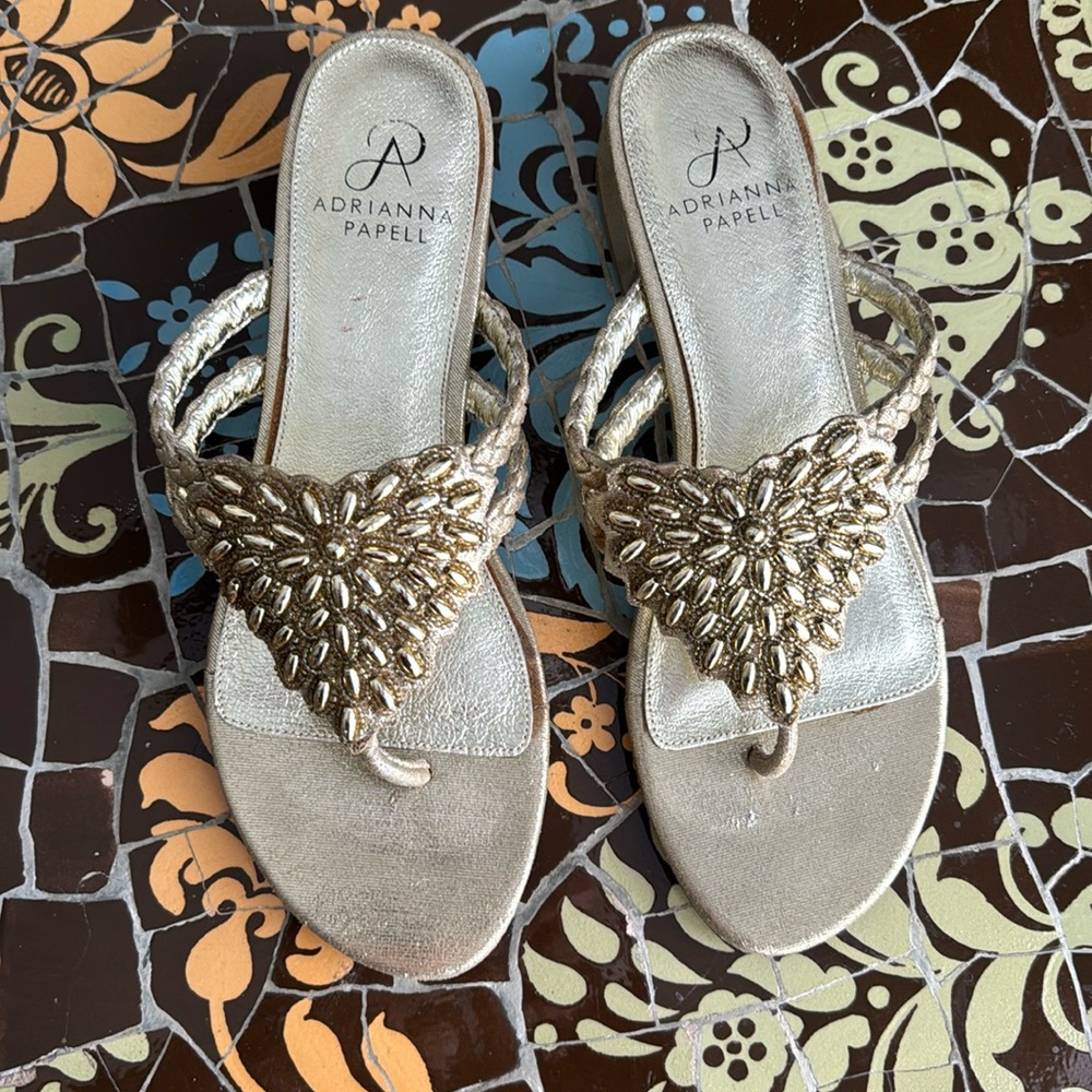 ADRIANNA PAPELL GOLD BEADED SANDALS Sz: 7.5/EU 37.5